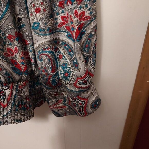 blouse XXL VGC  26 pit to pit 29 3/4 length tourquoise,red,black silver and whi - Picture 4 of 5